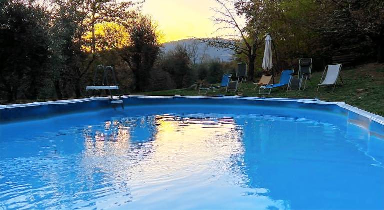 Vacation home with pool — photo 2