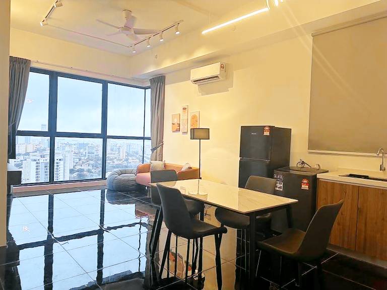 Premium Georgetown Ins Cozy Family Suites 2BR 2WR — photo 3