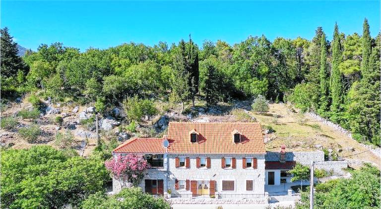 300 m&sup2; Ferienhaus