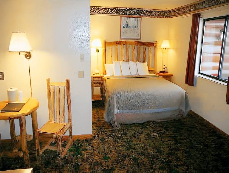 Super 8 By Wyndham Bridgeview Of Mackinaw City in Mackinaw City, MI