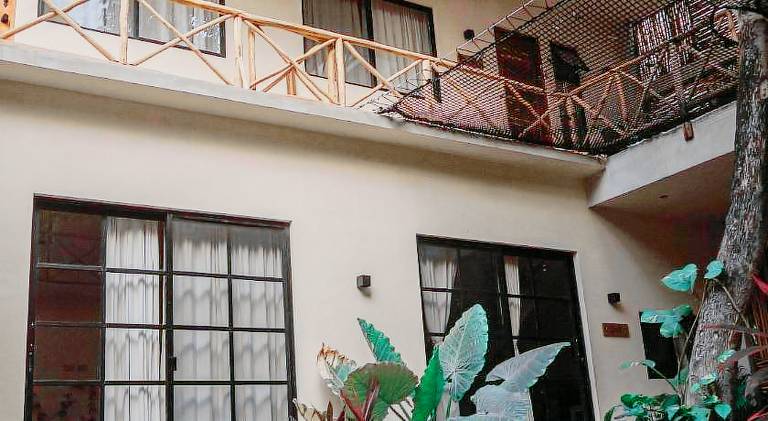 Charming serviced apartment with garden, pool & terrace | Pets allowed — photo 5