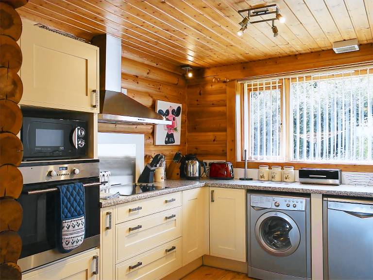 Family-friendly nice cottage with sauna, jacuzzi & barbecue | Dogs allowed — photo 4