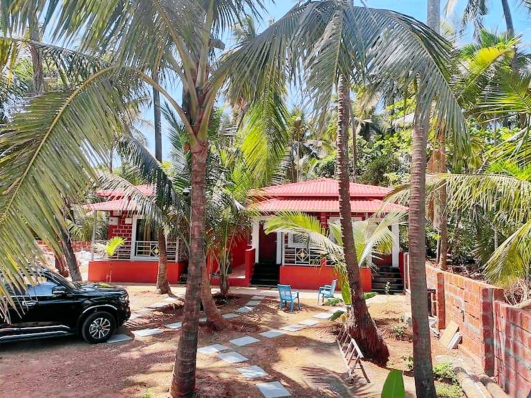 Vacation home with pool | Good for workation in Shrivardhan