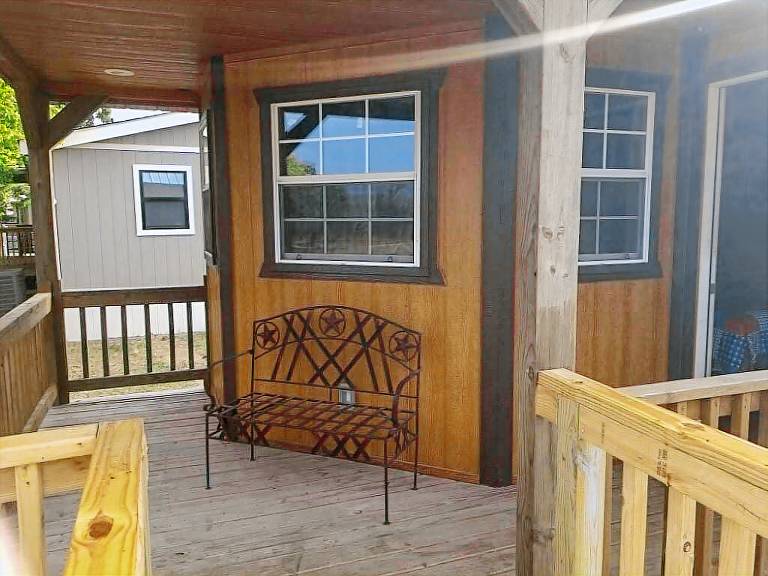 Cabin  Mead