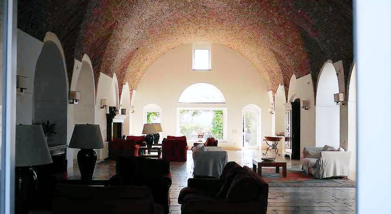 Farm with patio, garden & pool — photo 4