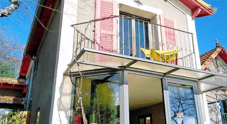 Villa with jacuzzi, grill & terrace in Aix-en-Provence