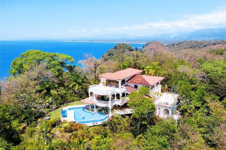 House Manuel Antonio
