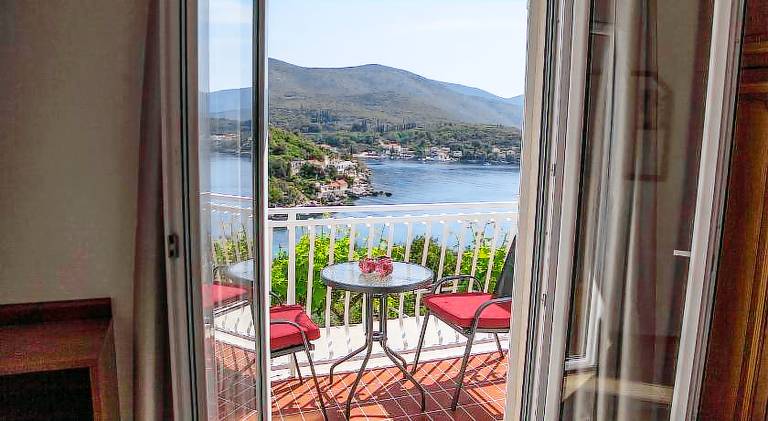 Holiday apartment with 5 rooms for 12 persons — photo 4
