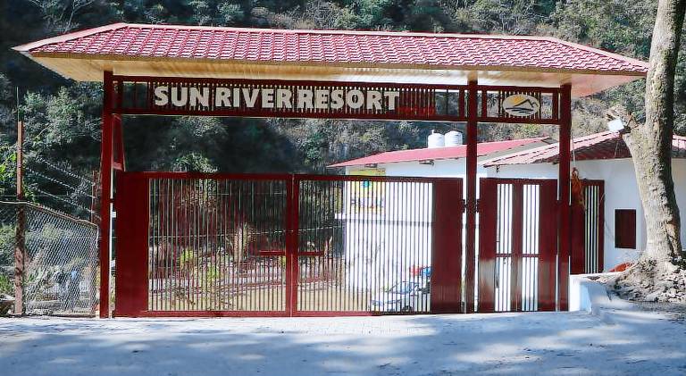 Sun River Resort