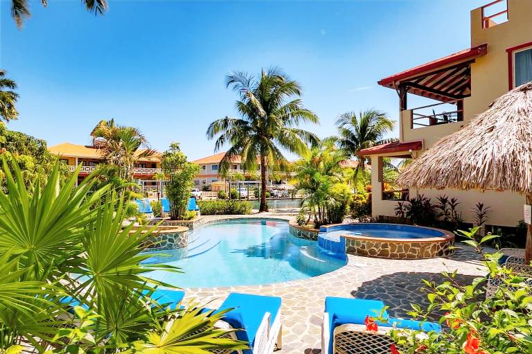 Condo Placencia