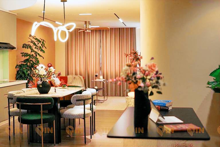 Spacious holiday apartment with terrace | Near Phạm Ngũ Lão Street | Pets allowed — photo 5