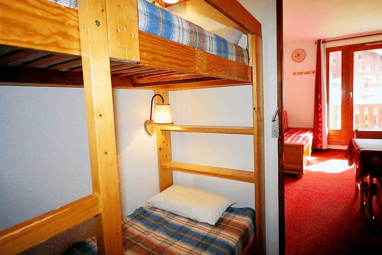 100m from resort center, 1st floor, balcony, tv, ski locker, 18m², Tignes — photo 5