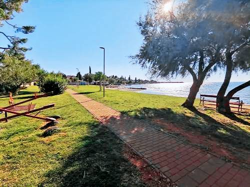 Apartment with patio, garden & barbecue in Novigrad