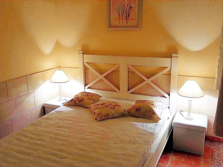 Pleasant house with barbecue, private pool & patio | Pets allowed — photo 5