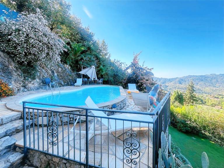 Family-friendly house with grill, yard & private pool | Sea view | Perfect for remote work | Pet-friendly — photo 2