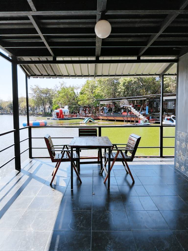 Vacation home with yard | Water view in Ayutthaya
