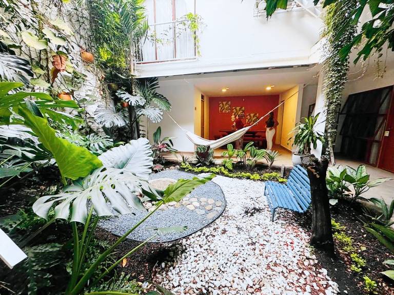 MUGUET HOUSE GRANADA in Cali