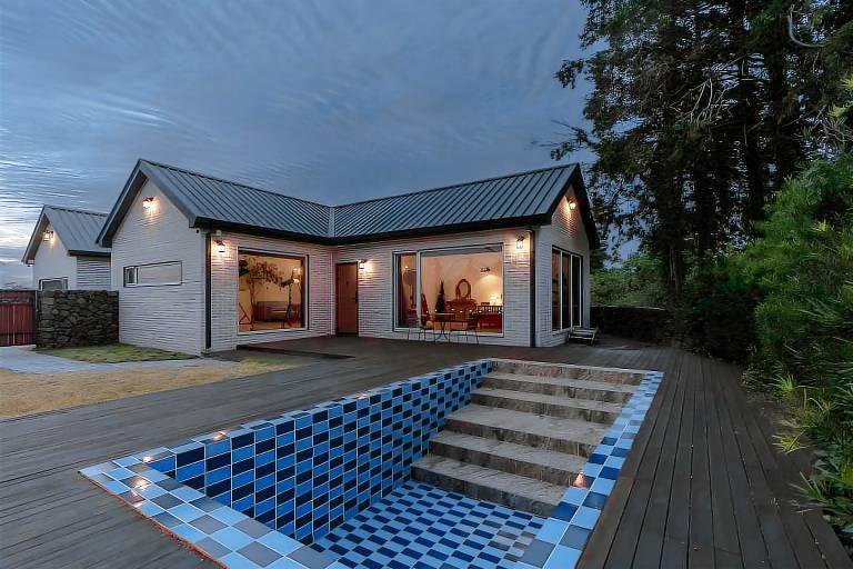 Jeju Cheongsuriharu Private House
