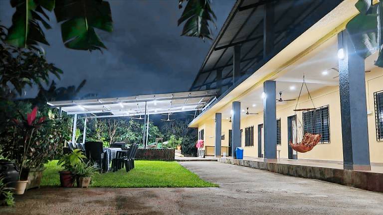 Bed and breakfast  Mandwa Beach