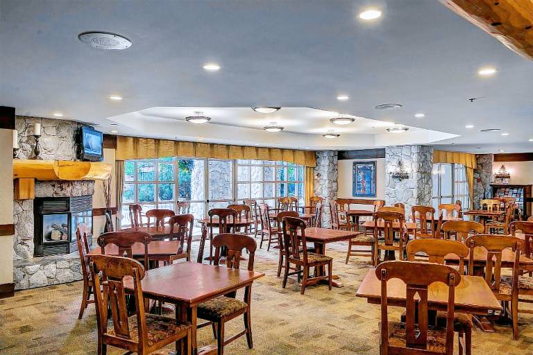 Blackcomb Springs Suites — photo 4