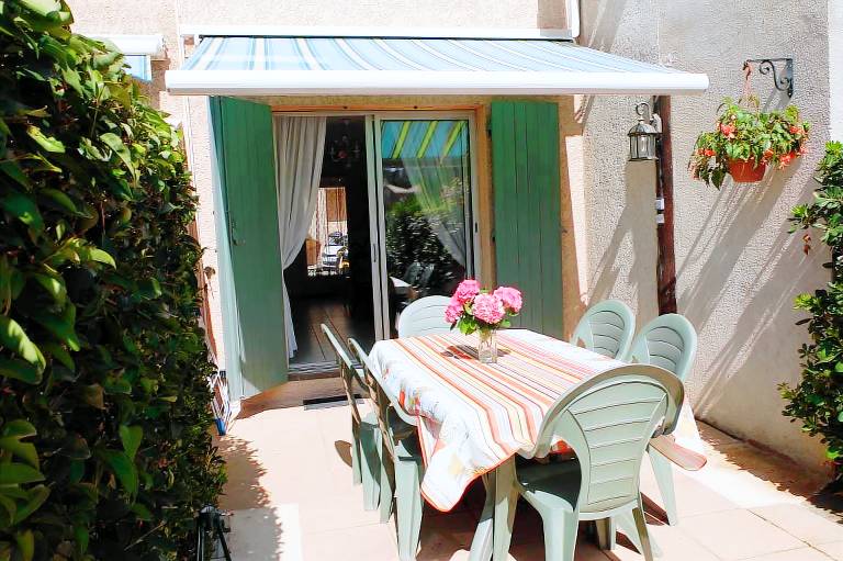 House with barbeque, pool & yard | Sea view — photo 4