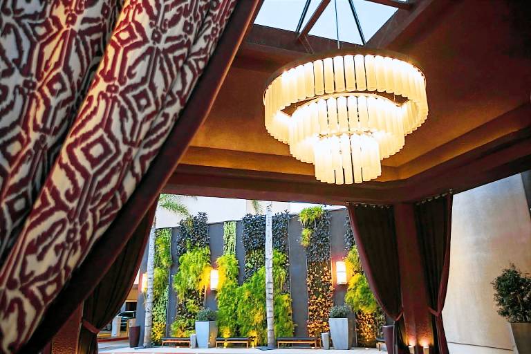 Avenue of the Arts Costa Mesa, a Tribute Portfolio Hotel — photo 5