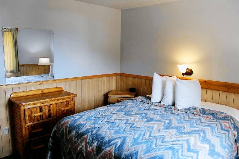Motel  Cooke City