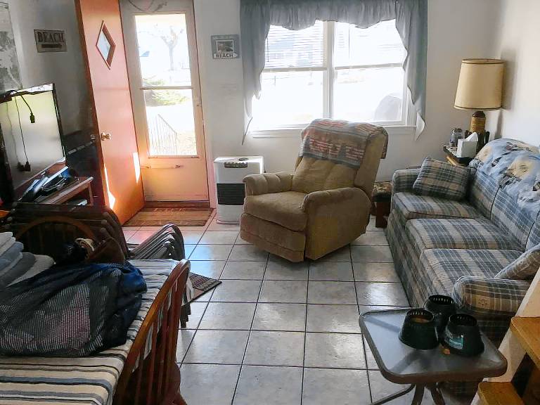 Condo Gilford