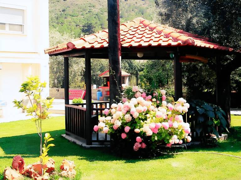 Apartment with patio, BBQ & garden | Next to the beach | Suitable for remote work | Pets allowed — photo 5
