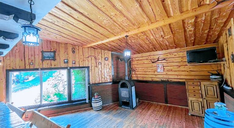 Lodge with patio & garden — photo 2