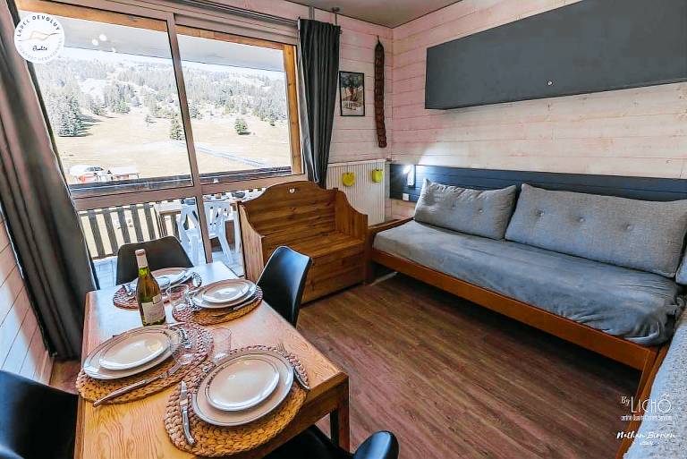 At the foot of shops, 3rd floor, view mountain, balcony, tv, 27m², Superdévoluy — photo 4