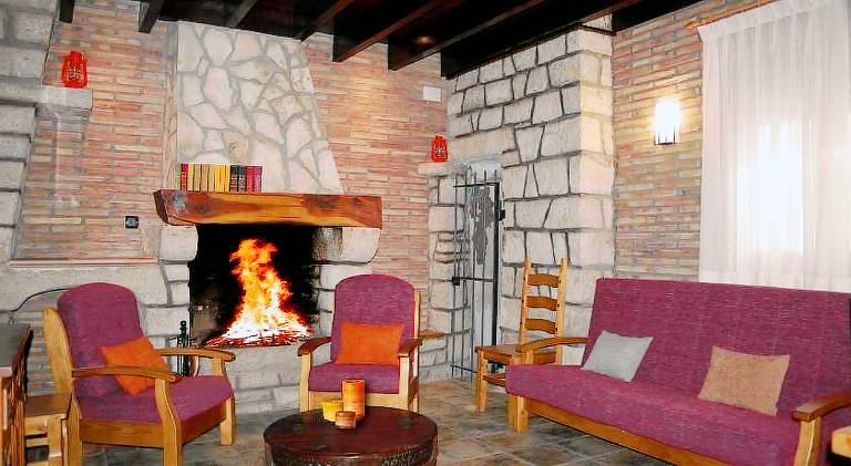 Nice vacation home with sauna & hot tub | Pets are welcome — photo 3