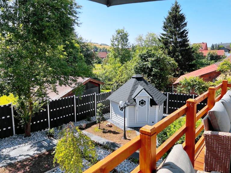 Vacation home with terrace, sauna & grill — photo 5