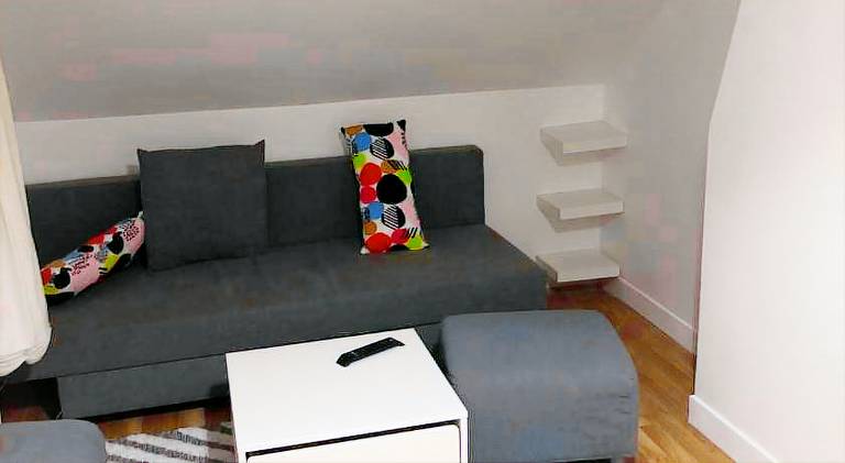 Holiday apartment | Pet-friendly in Suresnes