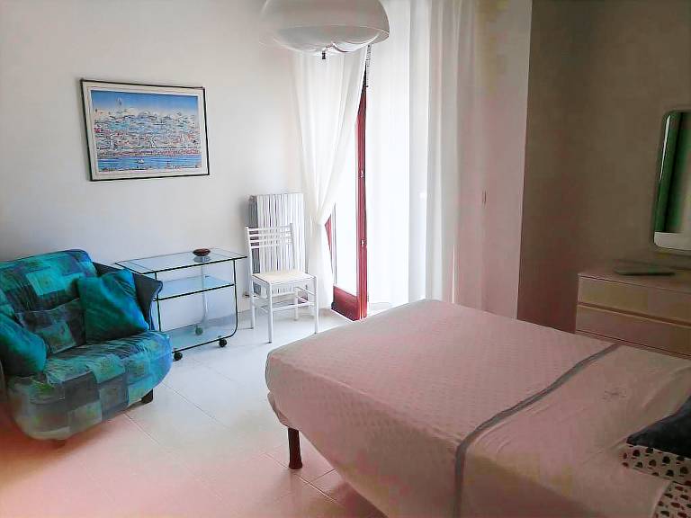 Holiday apartment with patio — photo 3