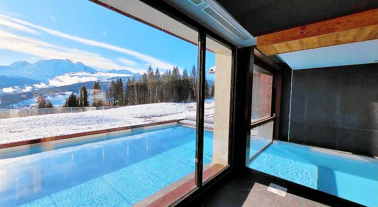 Serviced apartment with sauna, hot tub & pool | Next to the ski | Pet-friendly — photo 3