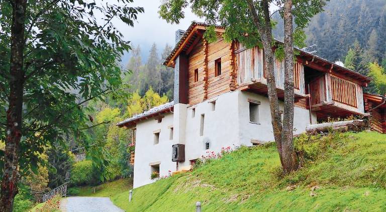 La Maison de Dolphe Chalet de Charme & Art gallery — photo 5