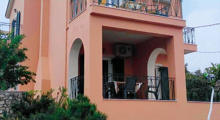 House with 3 rooms for 6 persons — photo 4