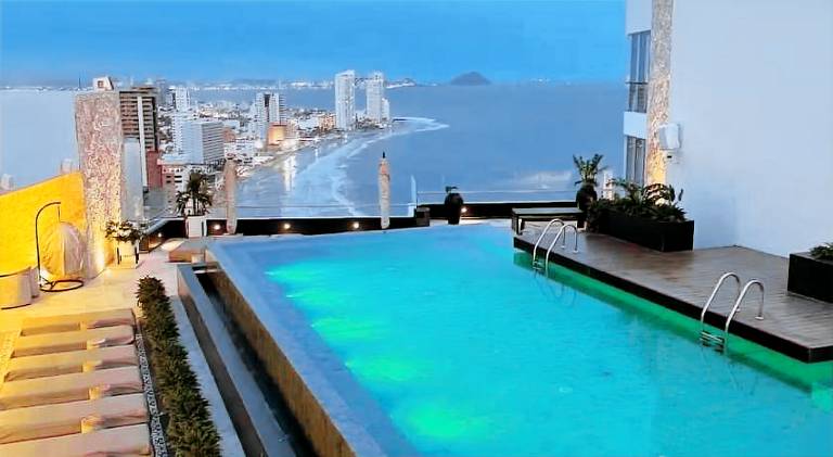 Holiday apartment with pool — photo 5