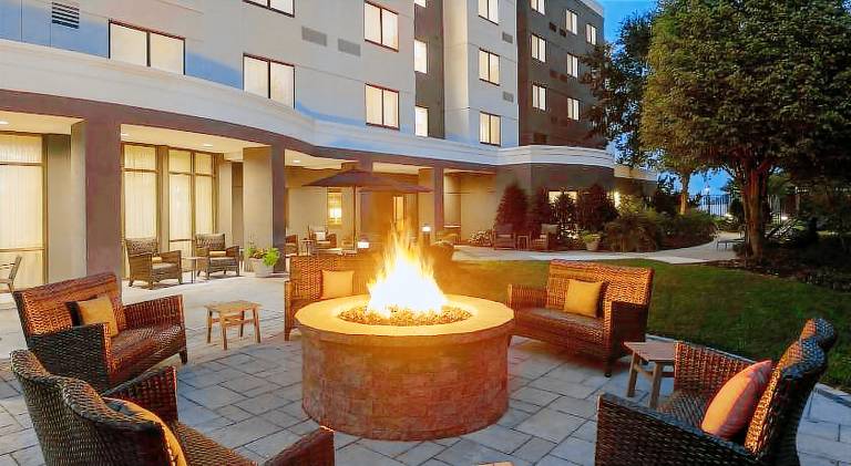 Courtyard by Marriott Lancaster — photo 3