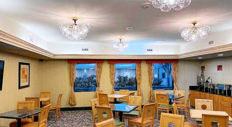 Best Western Plus Glen Allen Inn — photo 4