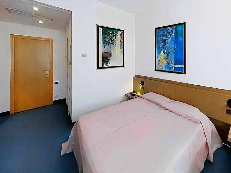 Helios Hotel in Monza