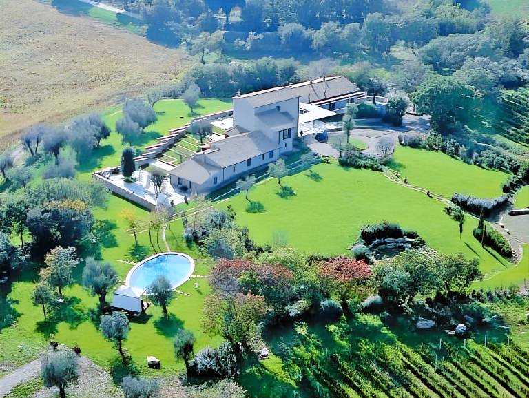 Charming house with yard & pool | Pet-friendly in Manciano