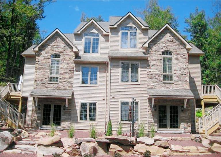 House  Lake Harmony
