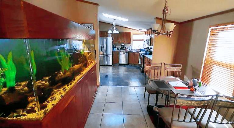 Lovely house with hot tub | Pets are welcome in Sevierville, TN