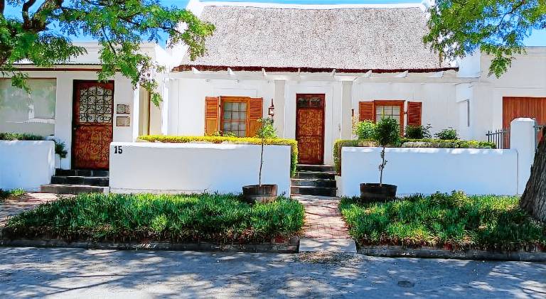 300 m&sup2; Ferienhaus