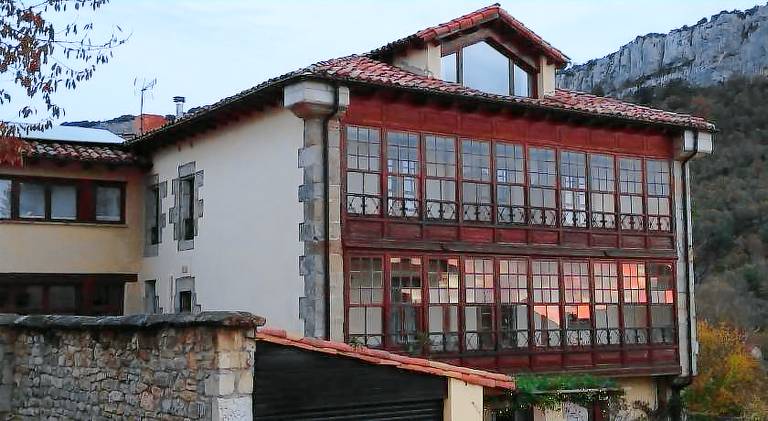 HOTEL RURAL LA ENGANA in Burgos