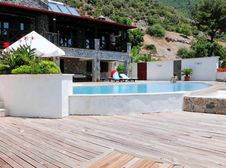 Villa Üzümlü