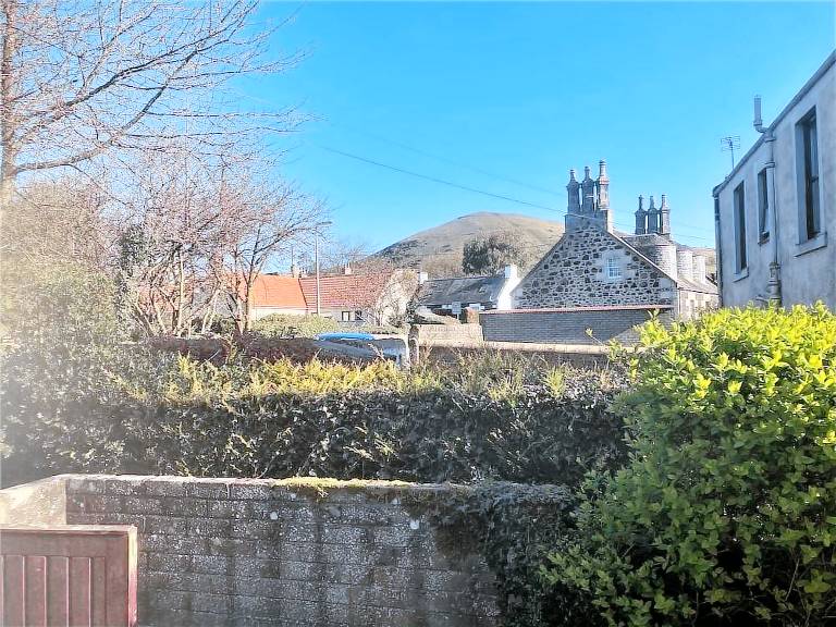 House  Upper Largo