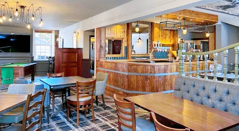The Bell Hotel — photo 3